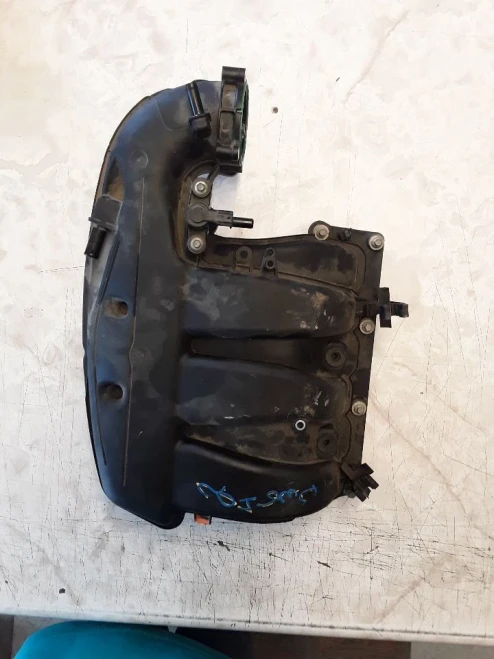 2011-2014 Ford F-150 3.7L Upper Used Intake Manifold