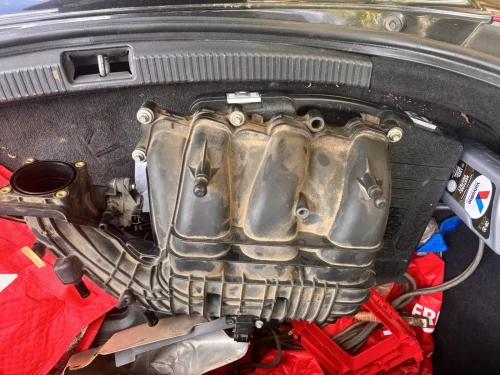 2012 Ford Escape 3.0L Upper V6 Used OEM Intake Manifold