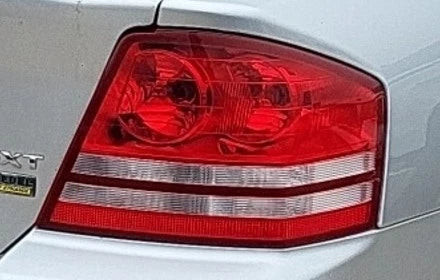 2008-2010 Dodge Avenger Passenger RH Tail Light Lamp OEM OEM used OEM tail light assembly