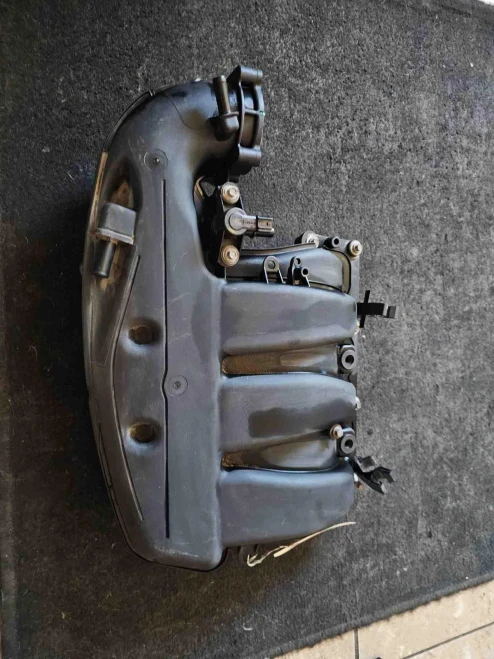 2013-2015 Ford Taurus Used Intake Manifold