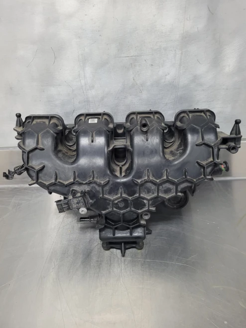 2013-2016 Ford / Lincoln Escape / Fusion / MKZ / Taurus / MKT 2.0L Turbo Used OEM Intake Manifold CJ539424BC