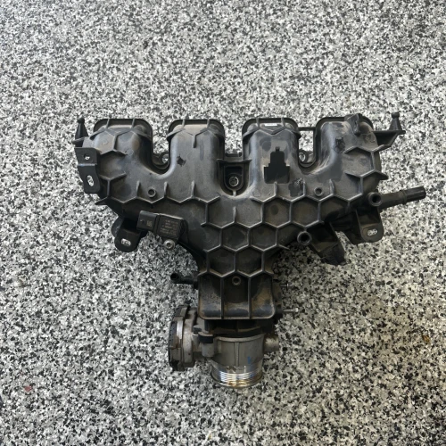 2022-2024 Ford Maverick 2.0L Turbo With Throttle Body Used Intake Manifold
