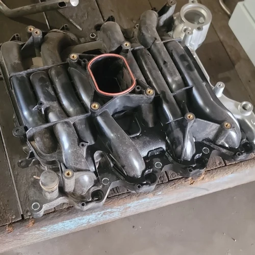 Ford / Lincoln Explorer / Mustang / Town Car 4.6L V8 Used Intake Manifold