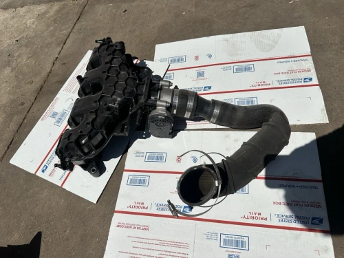 Ford / Lincoln Focus / Escape / Fusion / MKC Used Intake Manifold