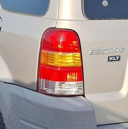 2001-2007 Ford Escape Driver LH Tail Light Lamp OEM OEM used OEM tail light assembly