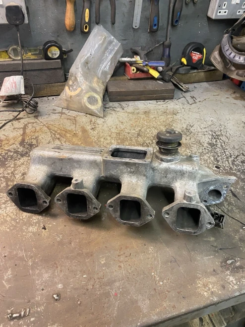 Ford Maverick 2.7L Used Intake Manifold 14003-7F400