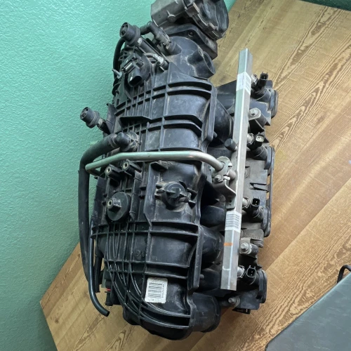 2007-2008 GMC Yukon 6.0L / 6.2L Used OEM Intake Manifold