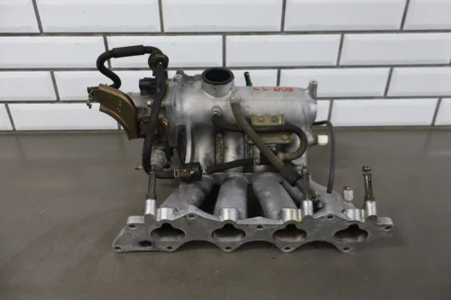 1999 Honda CR-V 2.0L With Throttle Body Used Intake Manifold
