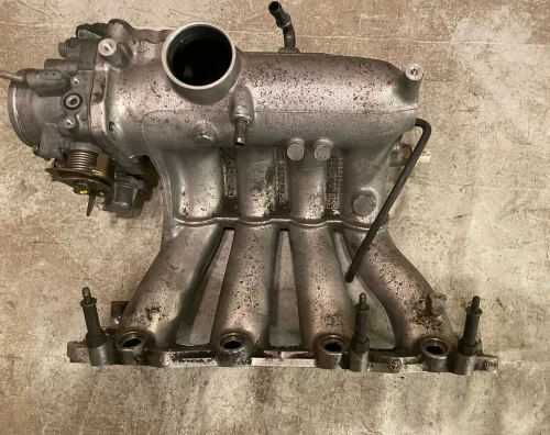 1999-2001 Honda CR-V With Throttle Body Used OEM Intake Manifold