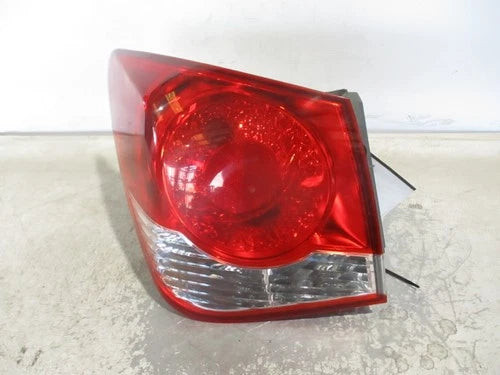 2011-2015 Chevrolet Cruze Driver LH Tail Light Lamp OEM used OEM tail light assembly