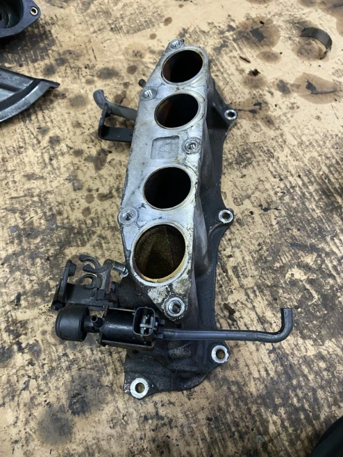 2004 Honda CRV 2.4L Used Intake Manifold