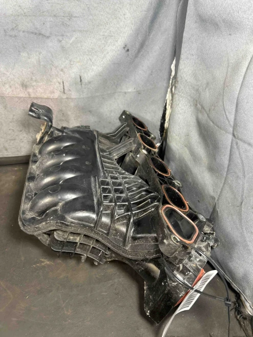 2012-2015 Honda Civic Used OEM Intake Manifold 1700R1AA00