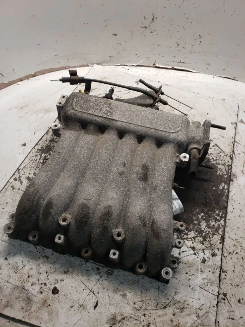 2004 Hyundai Santa Fe 2.7L Upper Used Intake Manifold