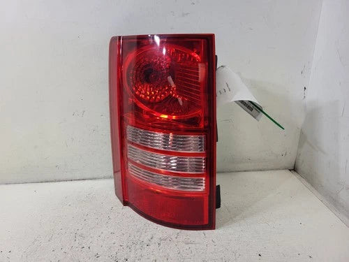 2008-2010 Chrysler Town and Country Driver LH Tail Light Lamp OEM OEM used OEM tail light assembly