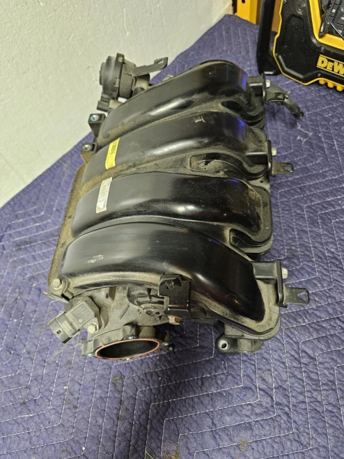 2014 Hyundai Tucson 2.4L Used Intake Manifold