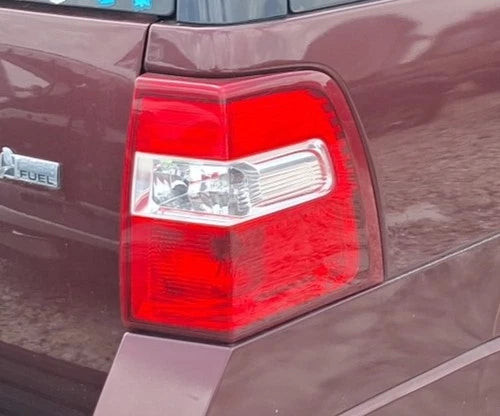 2007-2017 Ford Expedition Passenger RH Tail Light Lamp OEM OEM used OEM tail light assembly