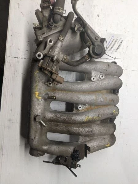 1996-1997 Infiniti I30 Upper FEDERAL Used Intake Manifold