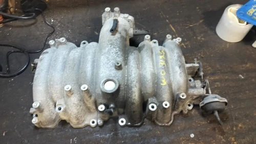 2003-2005 Infiniti FX SERIES 4.5L Upper Used Intake Manifold