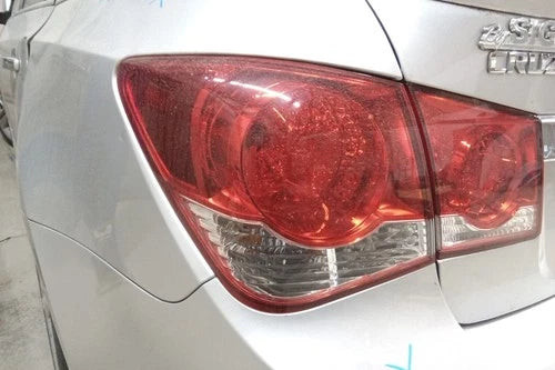 11 12 13 14 15 Chevrolet Cruze Driver LH Quarter Mounted Tail Light Lamp OEM used OEM tail light assembly
