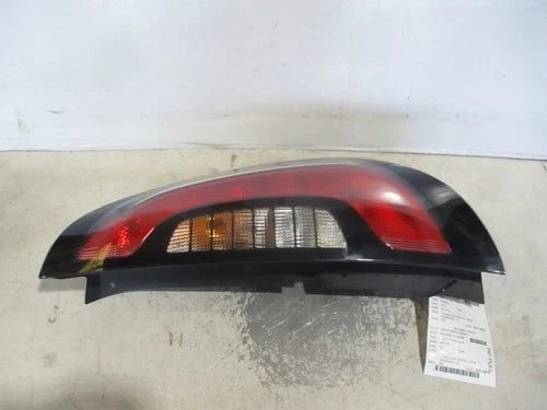 2015-2019 Kia Soul Passenger RH Tail Light Lamp OEM used OEM tail light assembly