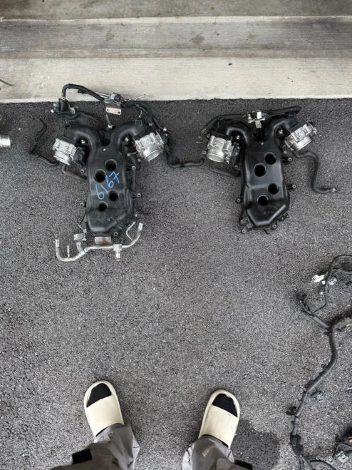 Infiniti Q60 / Q50 Upper Used Intake Manifold