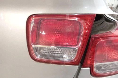 2013 2014 2015 Chevrolet Malibu LT Passenger RH Lid Mounted Tail Light Lamp OEM used OEM tail light assembly