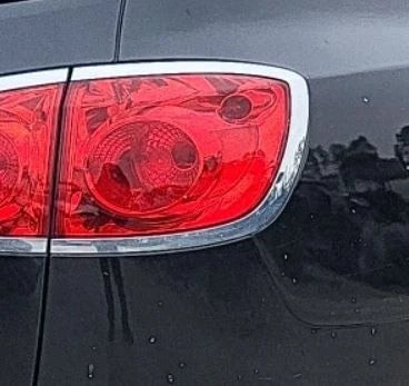 2008-2012 Buick Enclave Quarter Mount Passenger RH Tail Light Lamp OEM OEM used OEM tail light assembly