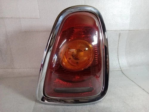 2010 Mini Cooper Hardtop Passenge Side RH Quarter Mounted Tail Lamp OEM OEM used OEM tail light assembly