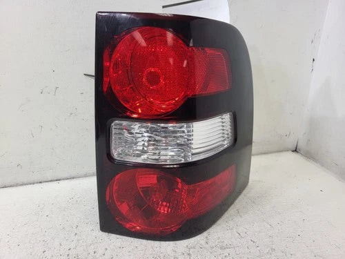 2006 Ford Explorer Passenger RH Quarter Mount Tail Light Lamp OEM OEM used OEM tail light assembly