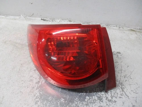 2009-2012 Chevrolet Traverse Driver LH Tail Light Lamp OEM used OEM tail light assembly