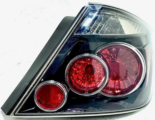 2007-2010 Scion tC Passenger RH Tail Light Lamp Clear Lens OEM used OEM tail light assembly