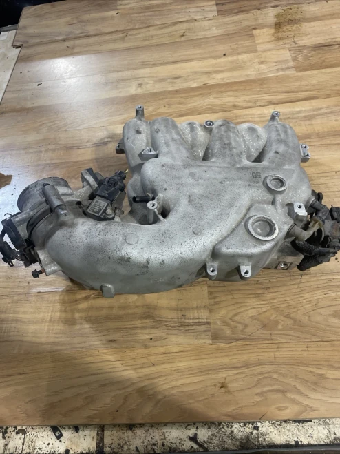 2009-2011 Kia Sedona Upper Used Intake Manifold