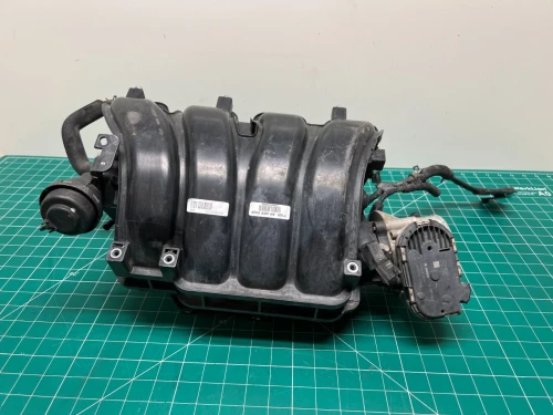 2011-2012 Kia Optima 2.4L With Throttle Body Used OEM Intake Manifold