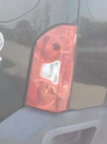 05-15 Nissan Xterra Right Passenger Quarter Mounted Tail Light Lamp OEM OEM used OEM tail light assembly