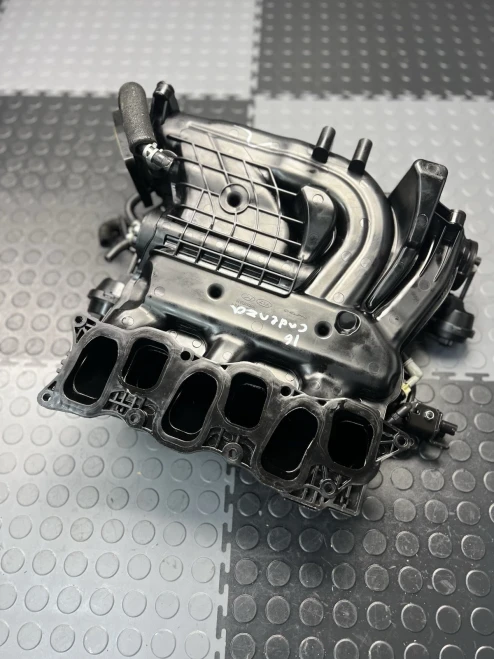 2016 Kia Cadenza 3.3L Upper Used OEM Intake Manifold