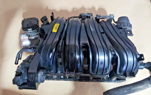 2016-2020 Kia Sorento 2.4L Used OEM Intake Manifold 28300-2GGA1
