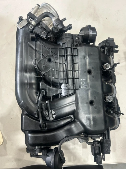 2018 Kia Sorento 3.3L V6 Used OEM Intake Manifold