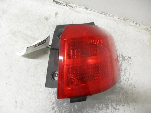 2010-2012 GMC Terrain Passenger RH Tail Light Lamp OEM used OEM tail light assembly