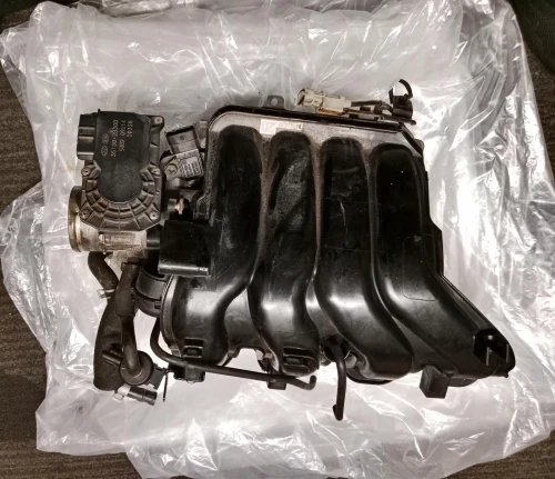 Kia Sportage With Throttle Body Used Intake Manifold 35100-2B300