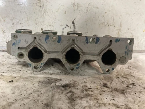 2002-2005 Land Rover Freelander Lower Right Used Intake Manifold