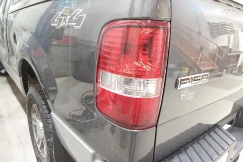 2006 2007 2008 Ford F150 Driver LH Styleside Tail Light Lamp OEM used OEM tail light assembly