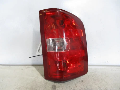 2008-2009 Chevrolet Silverado 1500 Passenger RH Tail Light Lamp OEM used OEM tail light assembly