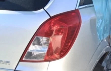 13-15 Chevrolet Captiva Right Passenger Quarter Mounted Tail Light Lamp OEM OEM used OEM tail light assembly
