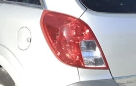 13-15 Chevrolet Captiva Left Driver Quarter Mounted Tail Light Lamp OEM OEM used OEM tail light assembly