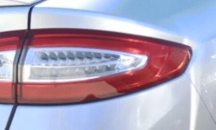 13-16 Ford Fusion Right Passenger Quarter Mounted Tail Light Lamp OEM OEM used OEM tail light assembly