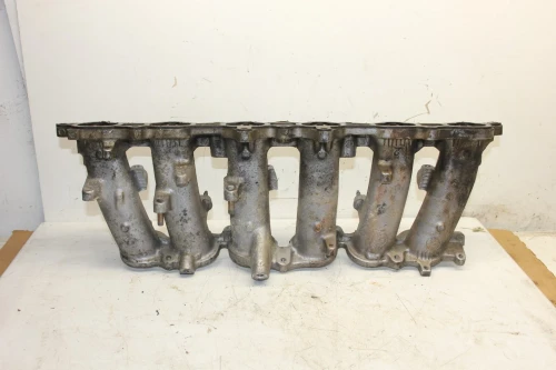 1998-2005 Lexus IS300 / GS300 3.0L Lower Used Intake Manifold