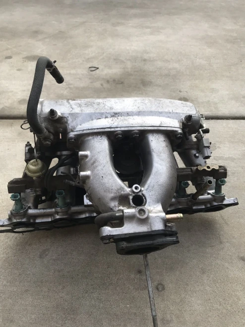 2001-2005 Lexus IS300 / GS300 Used OEM Intake Manifold