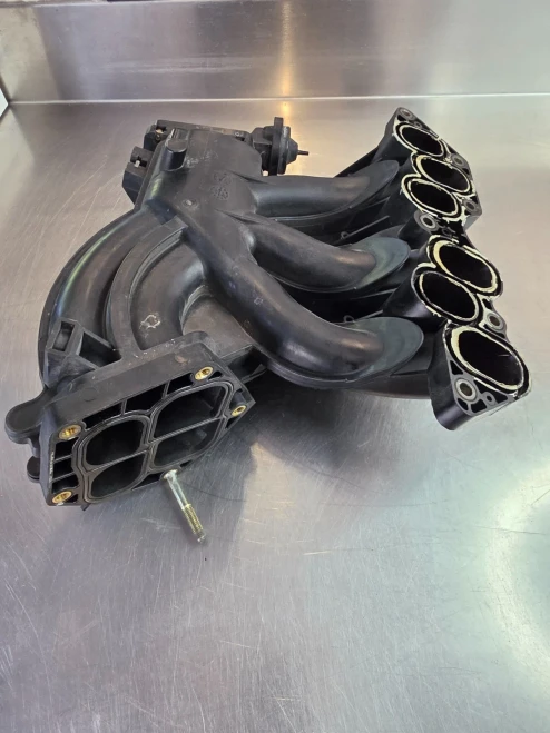 2002-2006 Lexus ES300 Upper Used OEM Intake Manifold 17109-20100