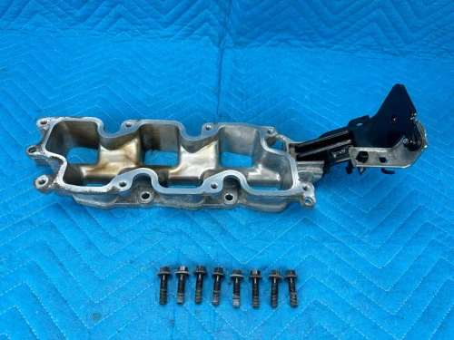 2018-2020 Lexus LS500 Upper Used OEM Intake Manifold