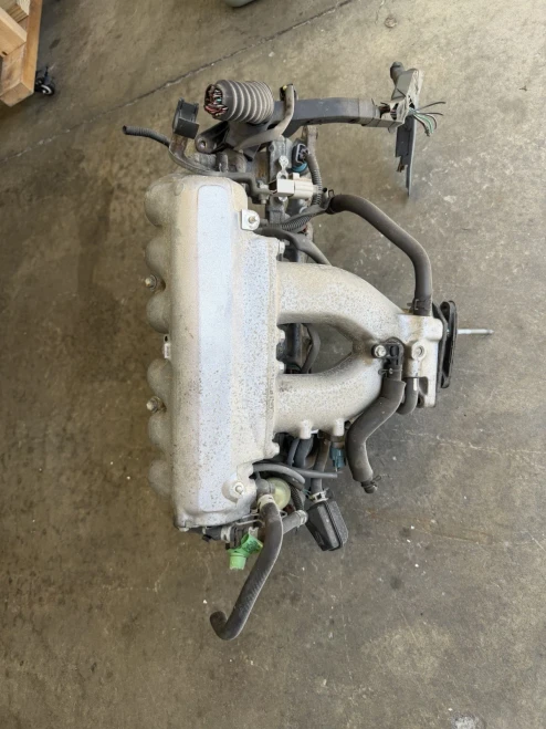 Lexus IS300 Used Intake Manifold